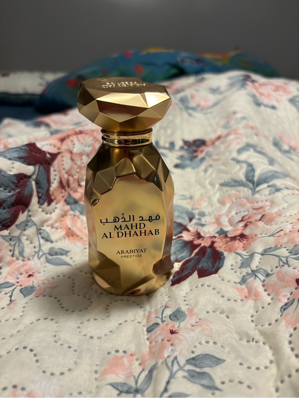 Mahd Al Dhahab by Arabiyat Prestige - Gold Faceted Bottle